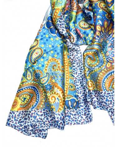 Foulard femme au toucher soie impression cachemire coloris bleu