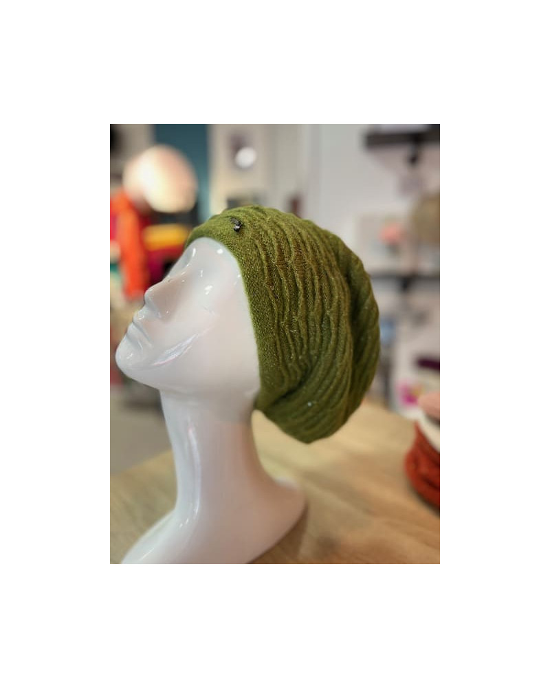 Béret chic et souple en mohair coloris vert mousse Vizio - Chapo & Co