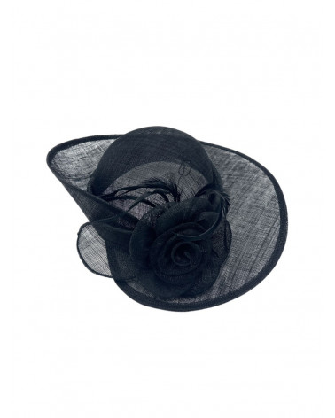 Chapeau de cérémonie en paille sisal coloris noir avec décor fleurs