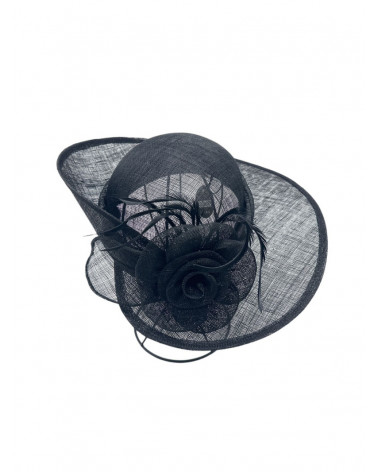 Chapeau de cérémonie en paille sisal coloris noir avec décor fleurs