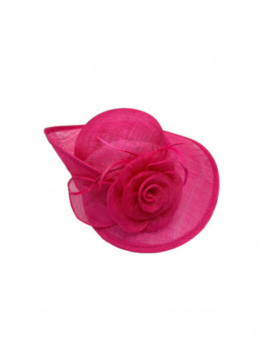 Chapeau de cérémonie en paille sisal coloris fuchsia avec décor fleurs