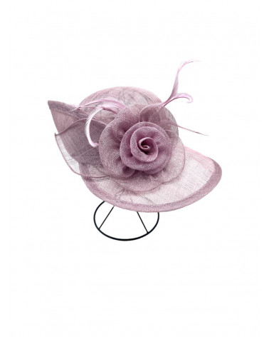 Chapeau de cérémonie en paille sisal coloris lilas avec décor fleurs