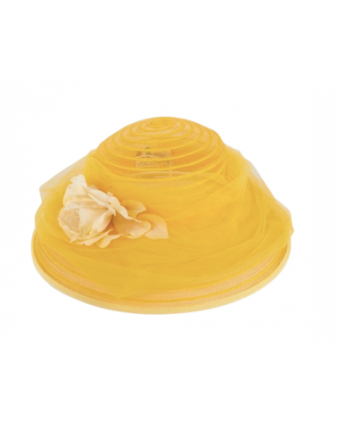 Chapeau de cérémonie jaune soleil avec fleur ivoire made in Italie