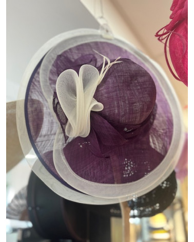 Chapeau de cérémonie violet et blanc avec ornements made in Italie