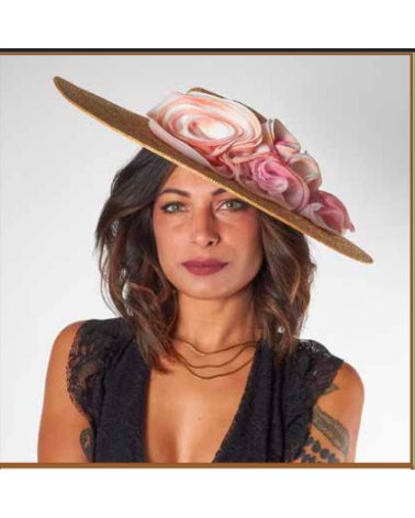 Chapeau élégant sur serre-tête teinte Nude avec Fleur Rosée made in Italie