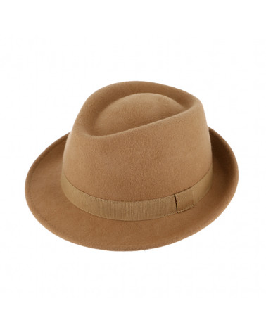 Chapeau en feutre forme Trilby coloris uni camel- Chapo & Co