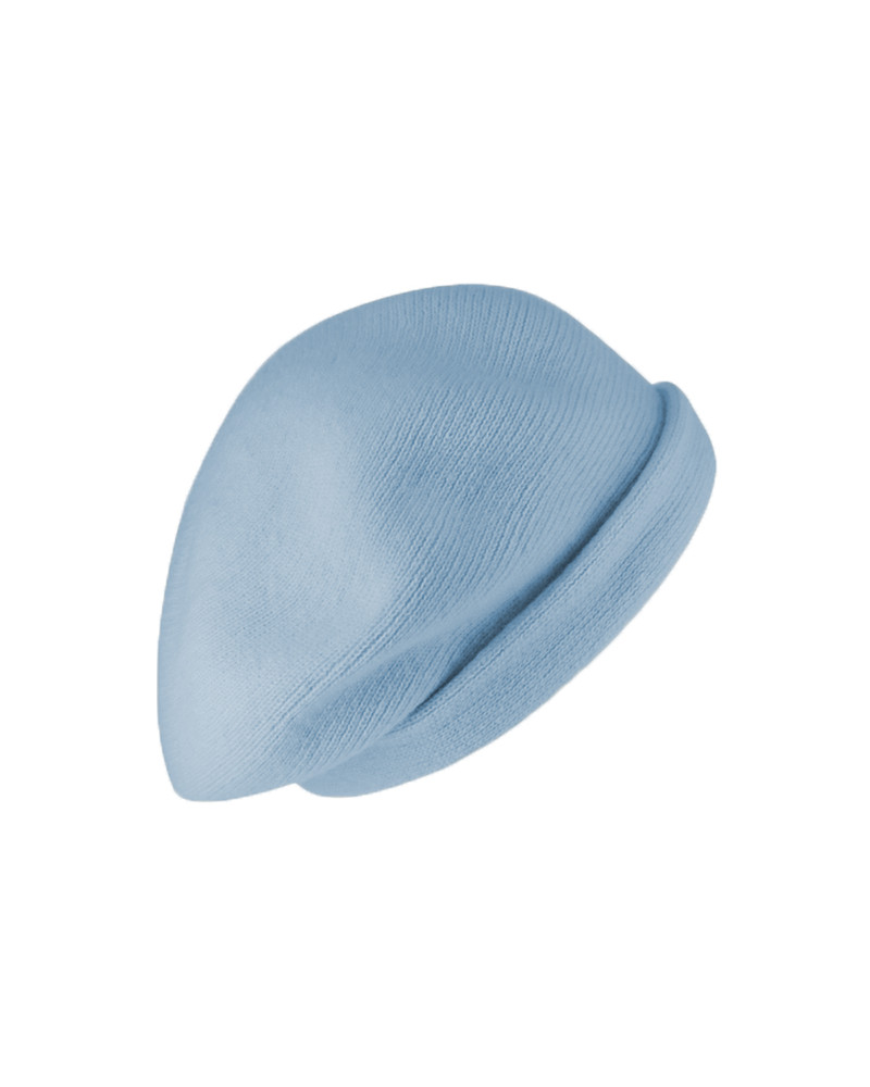 Béret tricoté type Basque en laine coloris bleu ciel – Chic et confortable pour l’hiver