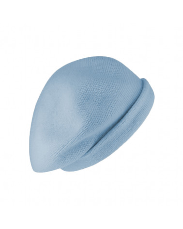 Béret tricoté type Basque en laine coloris bleu ciel – Chic et confortable pour l’hiver