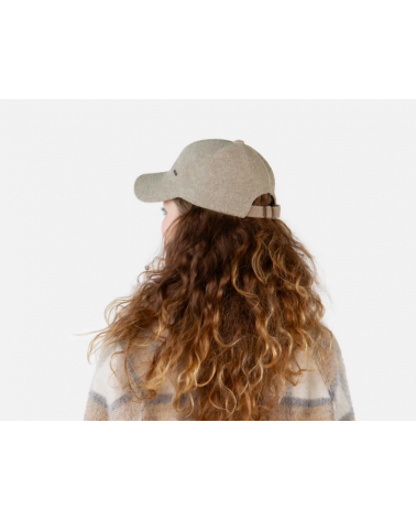 Casquette de baseball hiver femme coloris beige modèle Eyllin - Chapo & Co Casquette de baseball hiver femme coloris beige modèle Eyllin - Chapo & Co