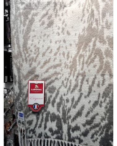 Écharpe Labonal Made in France motif gazelle – chaleur et élégance