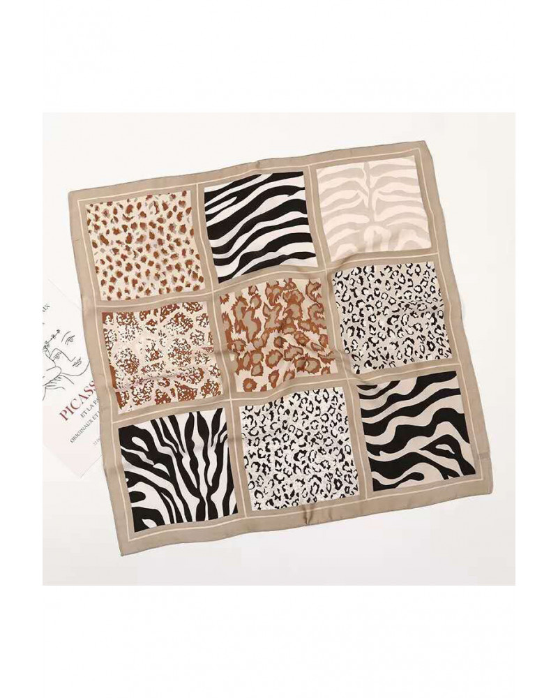 Carré 70x70 toucher soie imprimé fantaisie léopard - Chapo & Co