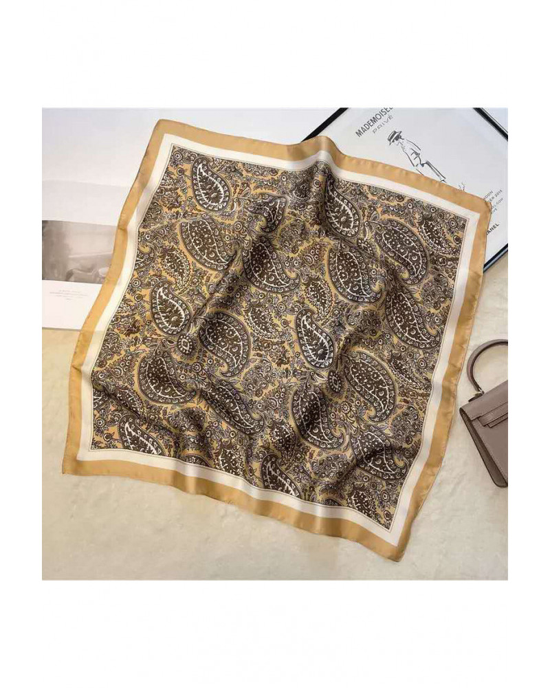 Carré 70x70 toucher soie imprimé fantaisie léopard camel - Chapo & Co