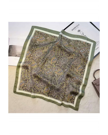 Carré 70x70 toucher soie imprimé fantaisie léopard kaki - Chapo & Co