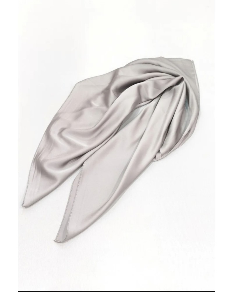 Foulard carré de soie uni 70x70 coloris gris - Chapo & Co