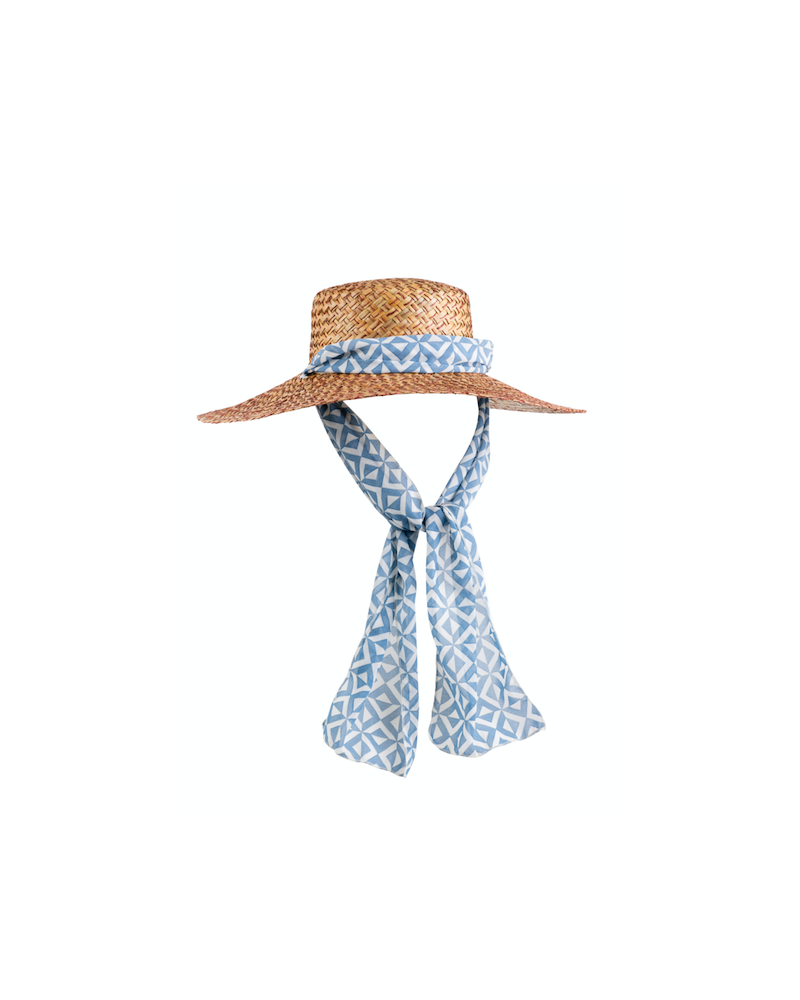 Capeline d'été en paille avec ruban foulard décoratif